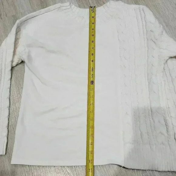 Time and Tru Women's Cable Knit Long Sleeve Pullover Sweater White Size Small - Picture 2 of 8
